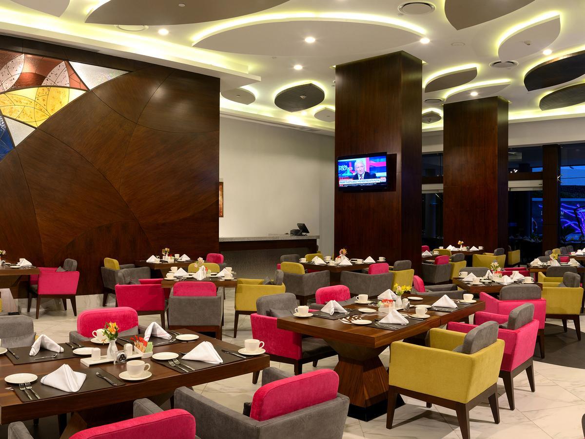 Hs Hotsson Hotel Irapuato Εξωτερικό φωτογραφία